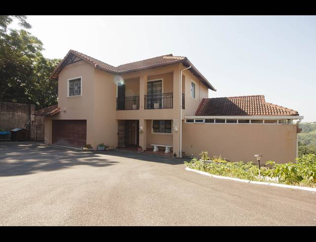 4 BEDROOM HOUSE FOR SALE IN SHALLCROSS